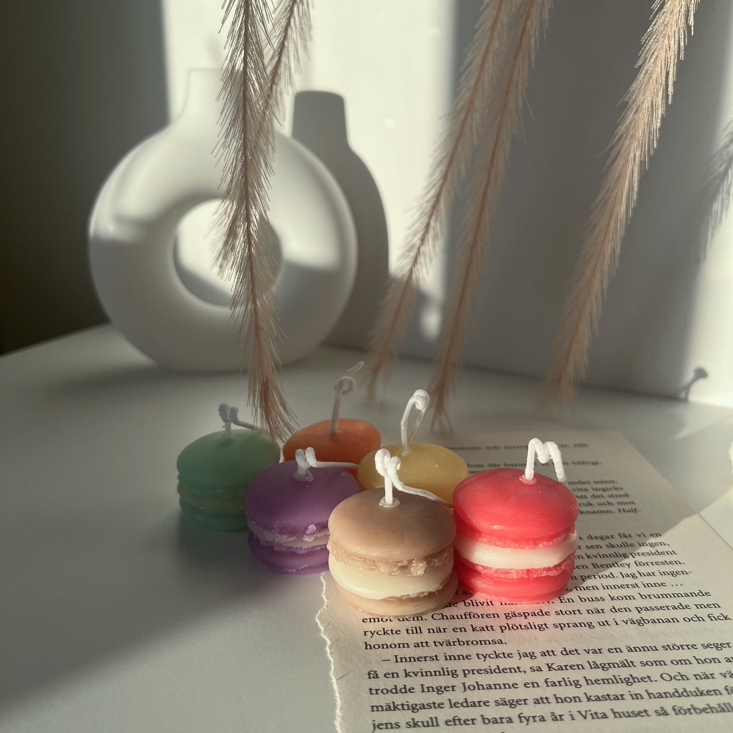 Macarons Candle Set